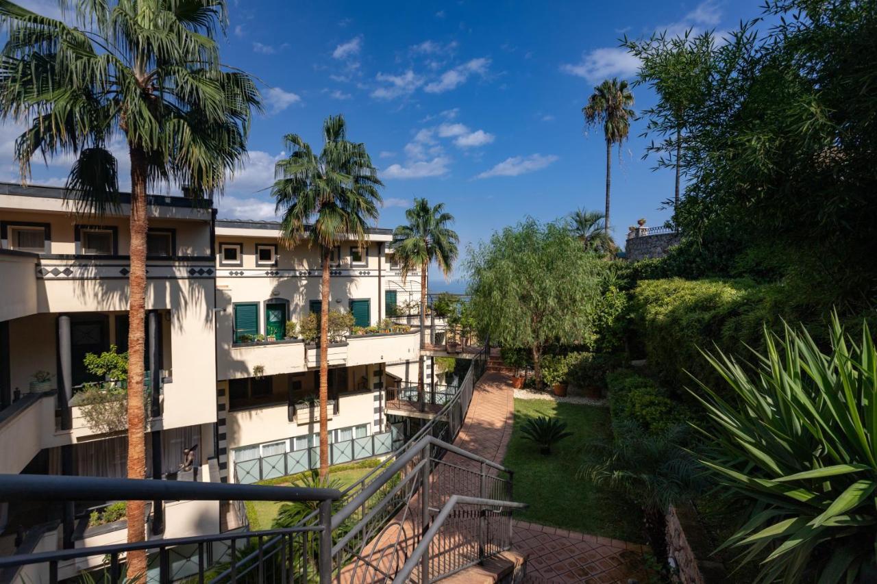 Beautiful Apartment In The Centre Of Taormina Esterno foto